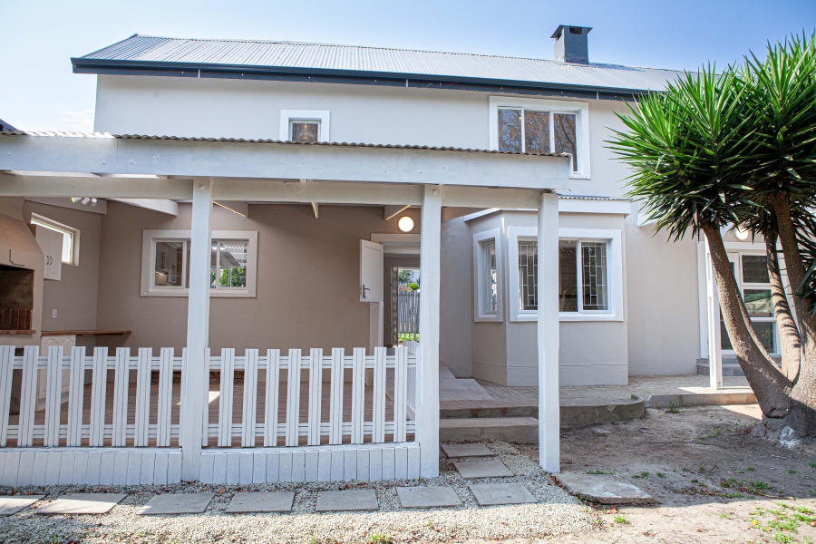 4 Bedroom Property for Sale in Old Place Western Cape